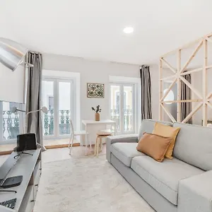 By The River - Alcantara Appartement